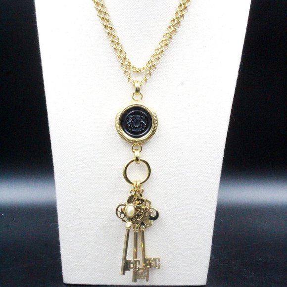 Joan Rivers Contemporary Multi Keys Intaglio Pendant Signet Etruscan Style Neckl - Picture 10 of 14